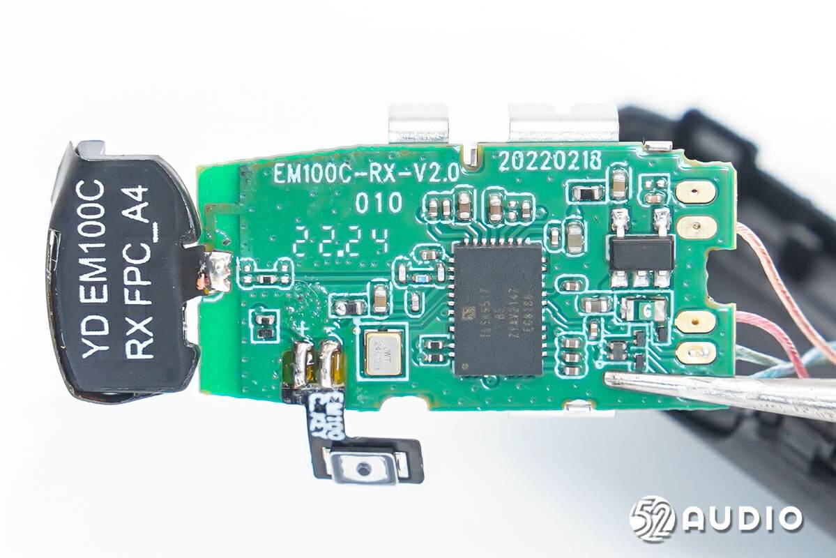 Internal motherboard of the SmallRing Wave W1-C receiver
